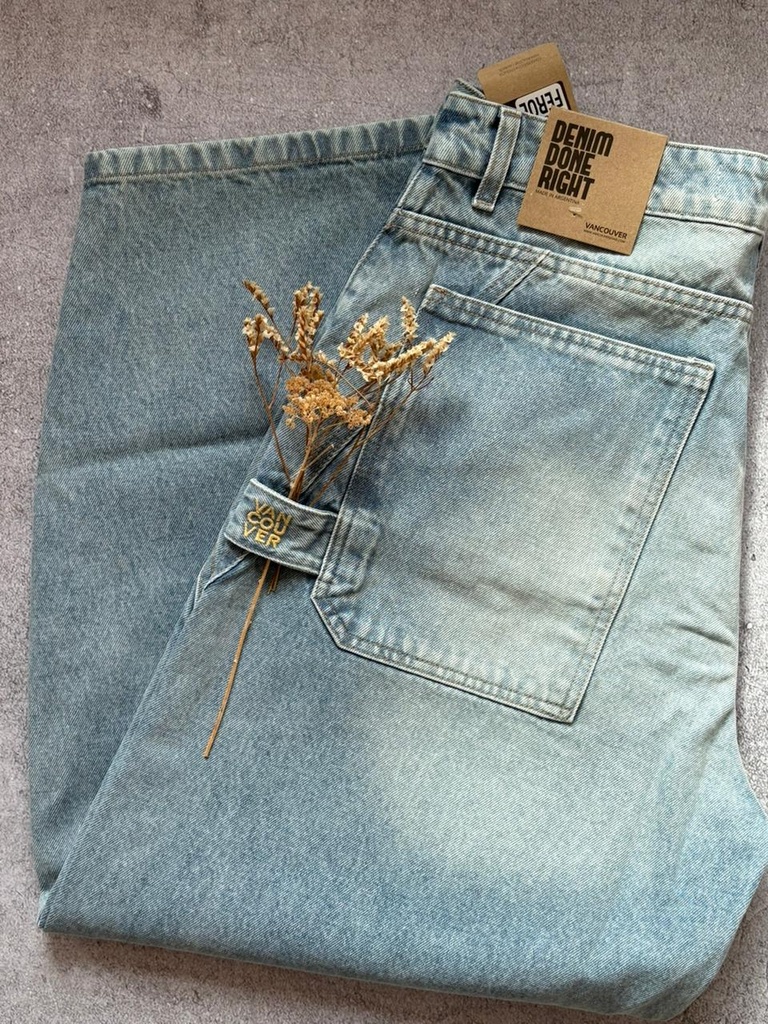 JEAN VANCOUVER "FEROE"