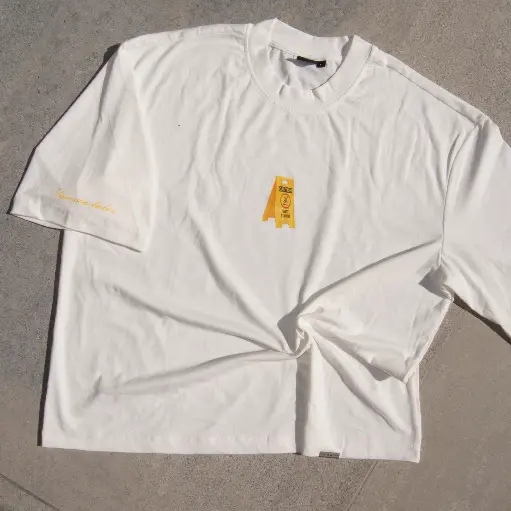 [PISOMOJADOBLANCA] REMERA PISO MOJADO (L)